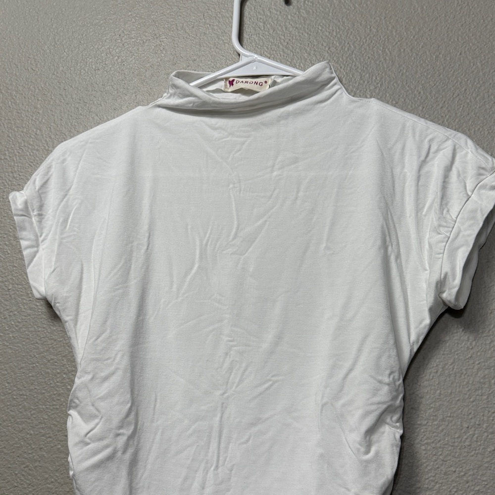 Amazon Mock Neck Crop Tee - Picture 8 of 14